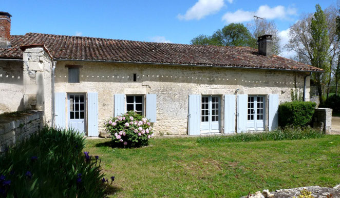 Maisonette à louer près- Hébergement et location de salle à Niort